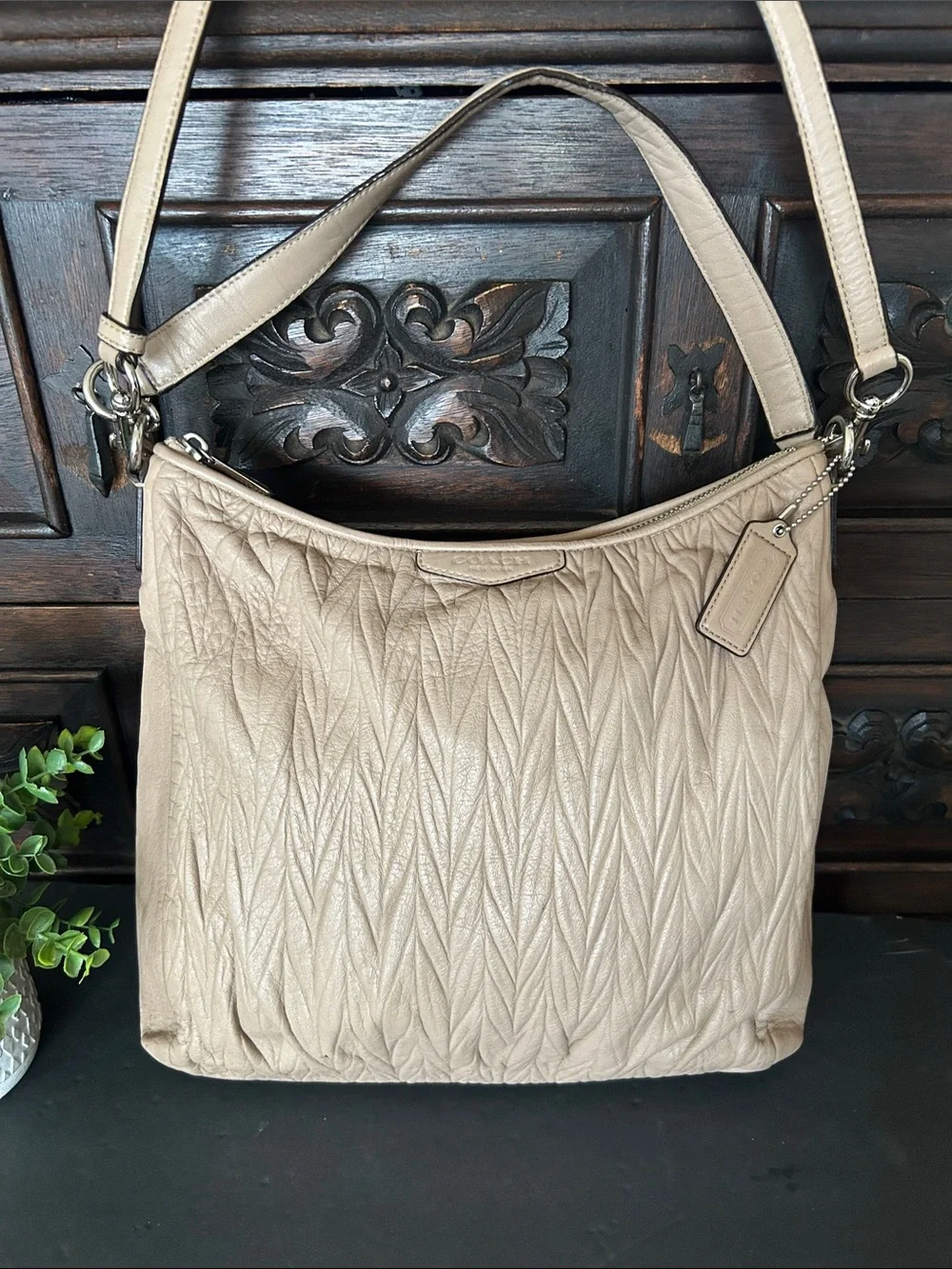 Beautiful Quilted Cream Leather Shoulder Bag